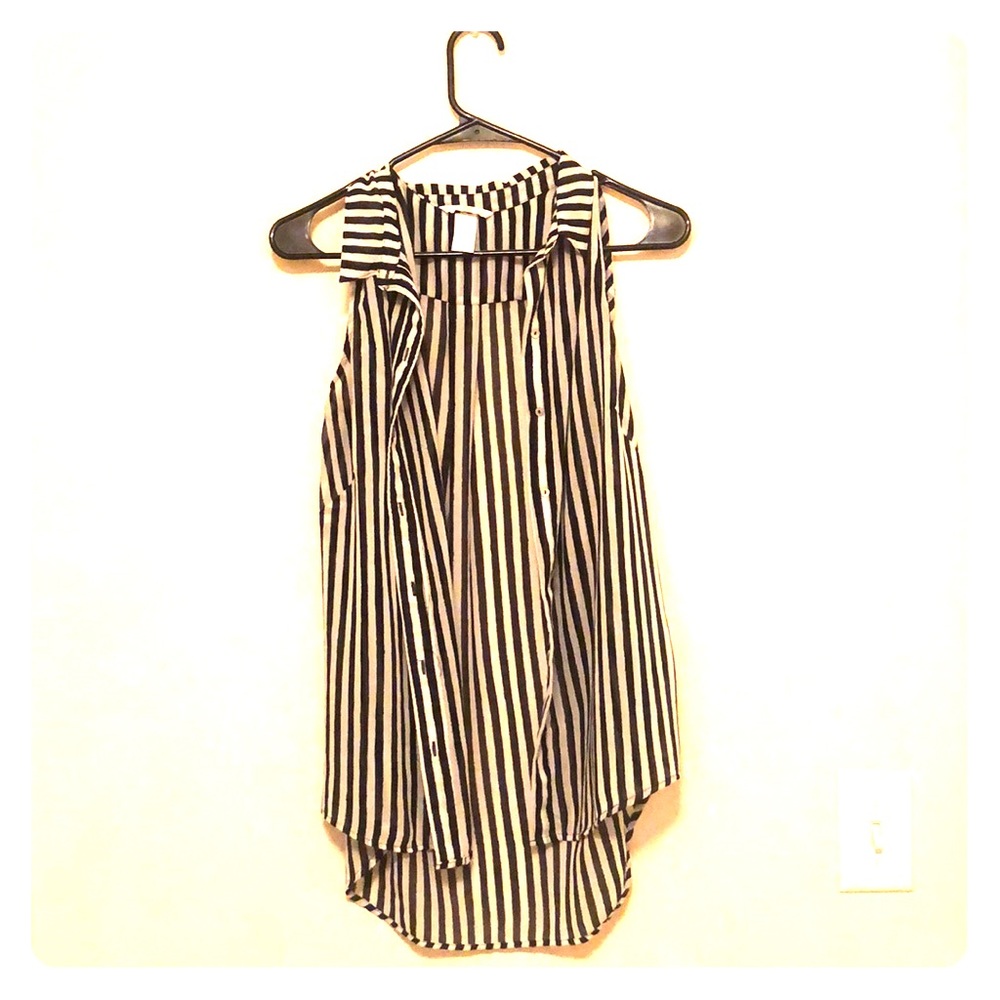 Sleeveless H&M Blouse